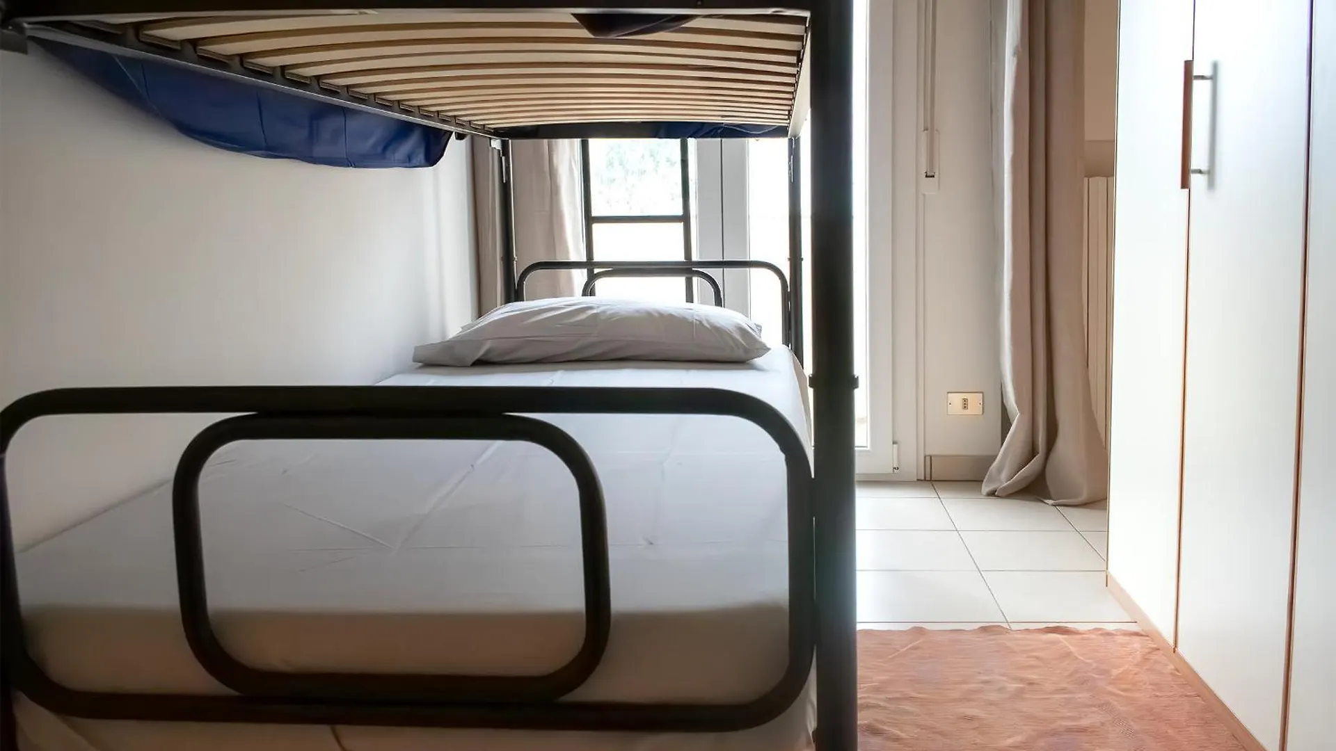 Lägenhet 100M Dal Mare Casa Vacanze Per 8 A Riccione